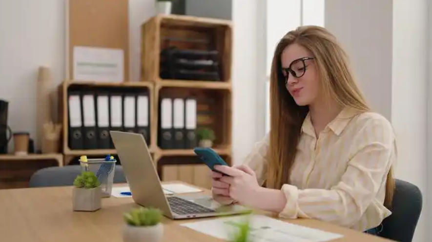 山东白马物流运输有限公司轮播图2